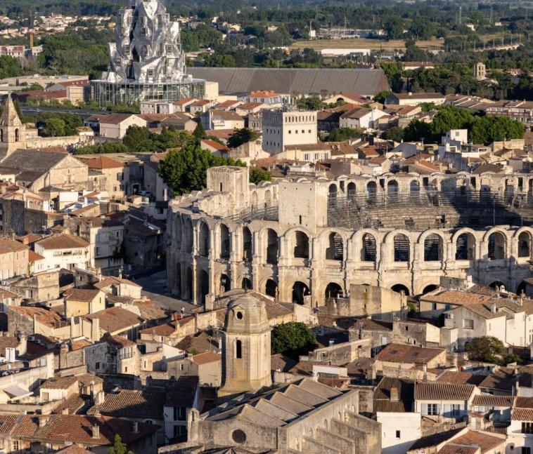 Entre Tour Luma Et Arenes Apartment Arles Exterior photo